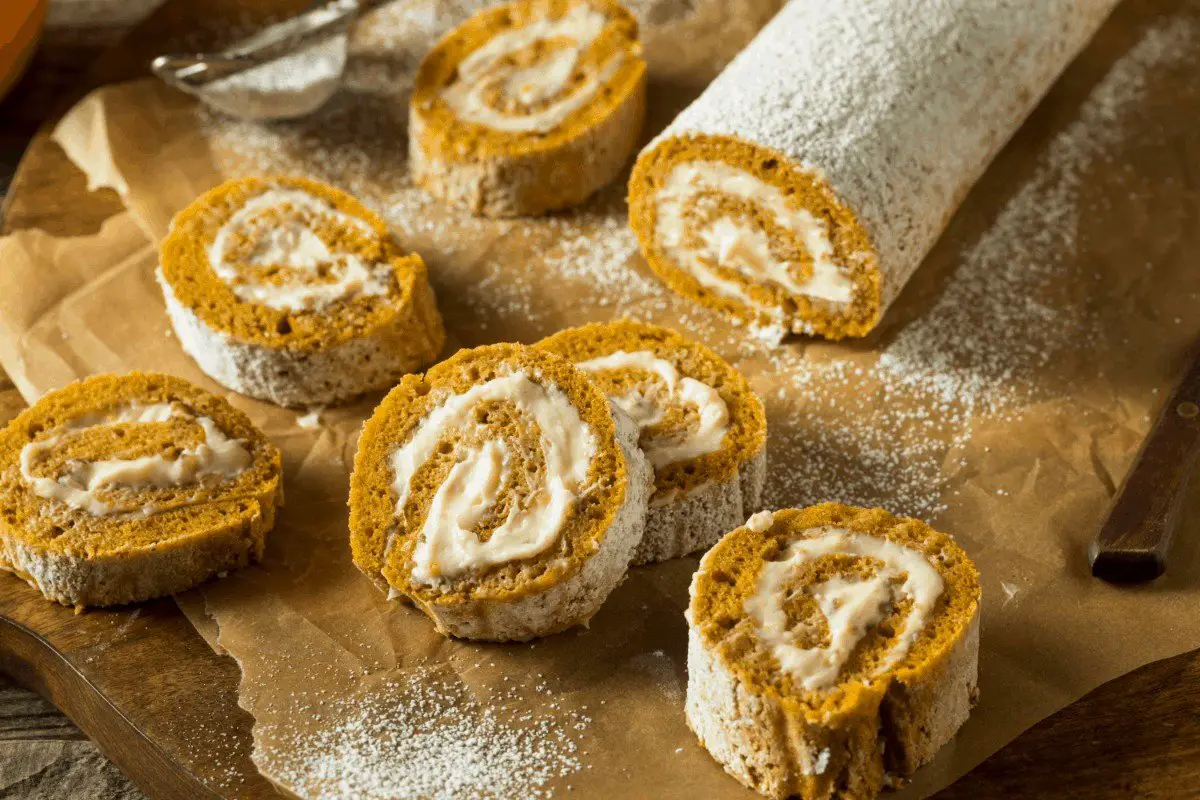 Amazingly Easy Pumpkin Roll Recipe Using Cake Mix