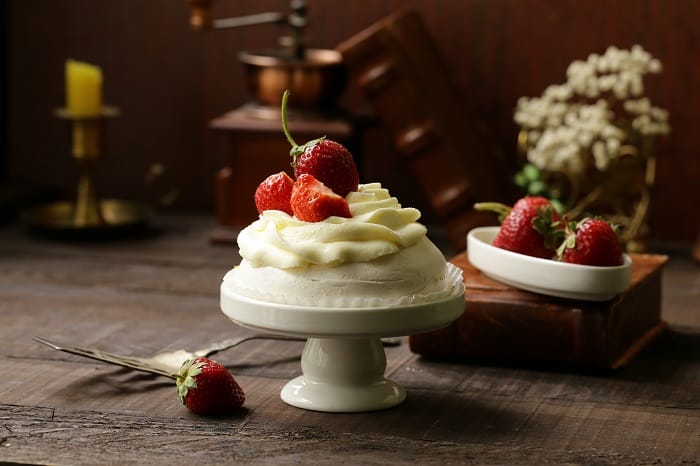 Does Cream Cheese Frosting Need to be Refrigerated: Preparing Cream Cheese Icing