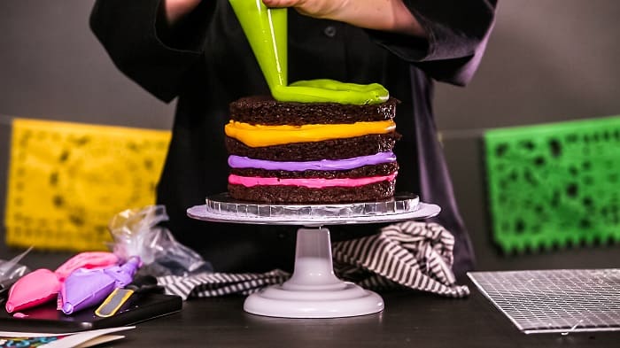 Yellow Icing: How Much Coloring to Put In?