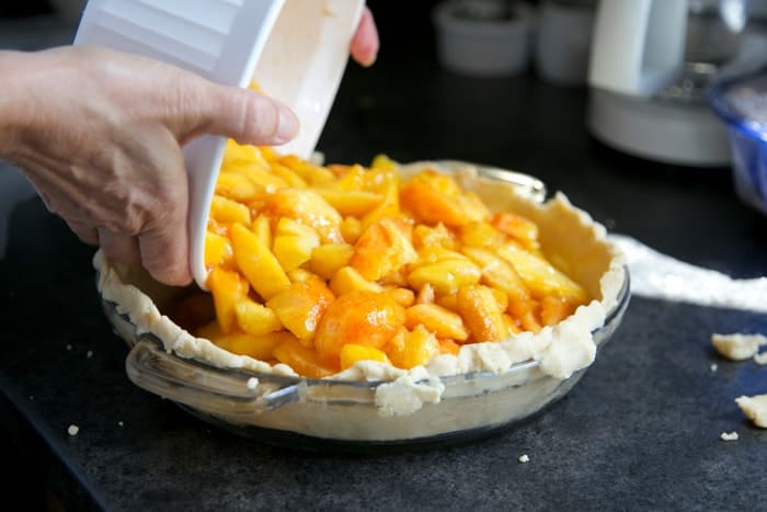 What You Will Need to Make This Peach Pie with Canned Peaches Step by Step