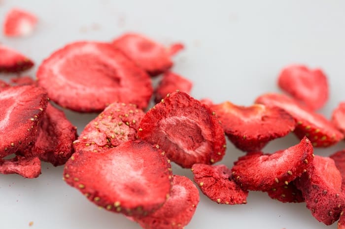 Strawberry Topping for Cheesecake: Using Fresh vs Frozen Strawberries