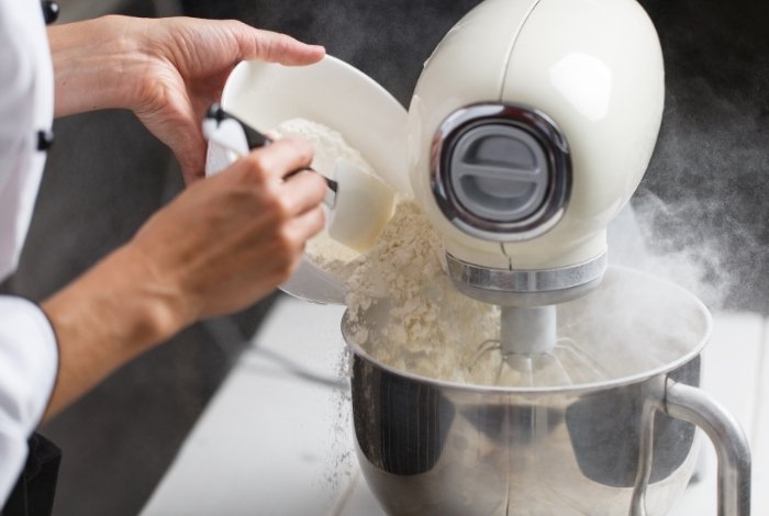 Flour to Mixer
