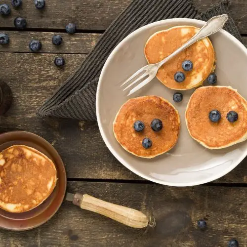 Whole Wheat Blueberry Pancakes Recipe - Cake Decorist