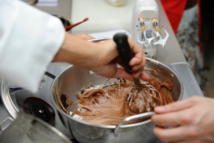 Tips and Tricks to Make Chocolate Frosting Taste Homemade