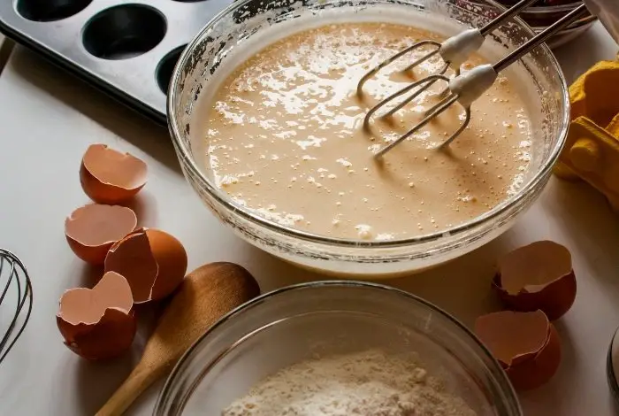 How Long to Mix Cake Batter