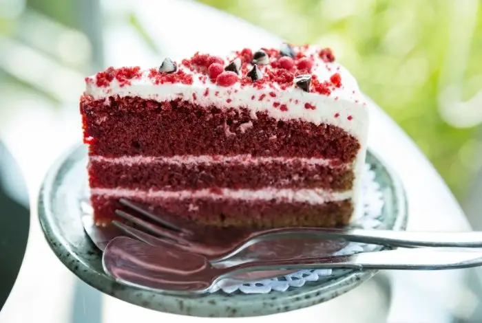 Tips and Tricks to Make Red Velvet Oreo Cake Squares