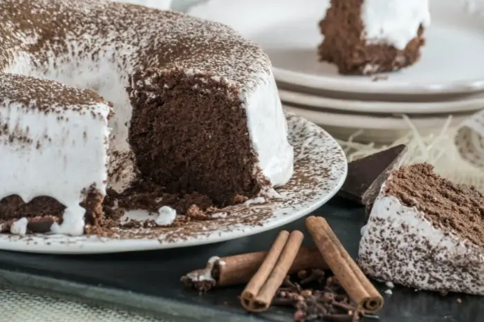 How To Save A Damaged Bundt Cake