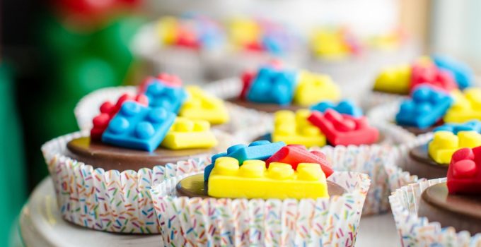 How To Make A Lego Cake Without Fondant
