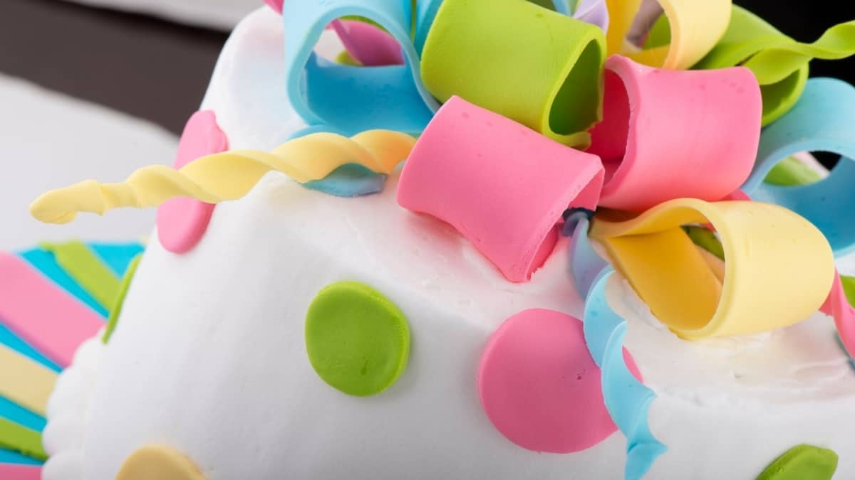 Pre-rolled Fondant Sheets