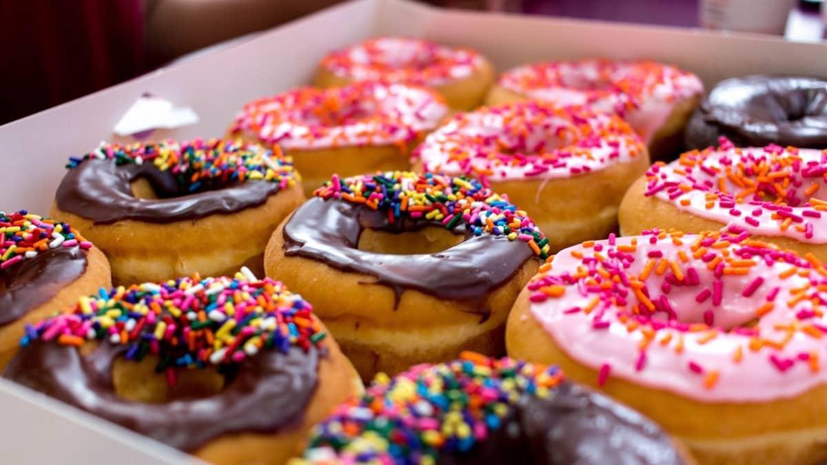 how to keep donuts fresh overnight