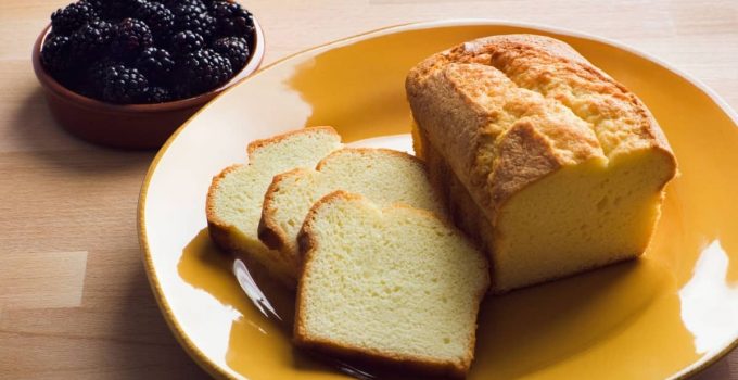 Sensational Old-Fashioned Pound Cake With Self-Rising Flour