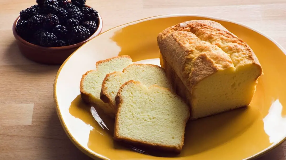 Sensational Old-Fashioned Pound Cake With Self-Rising Flour