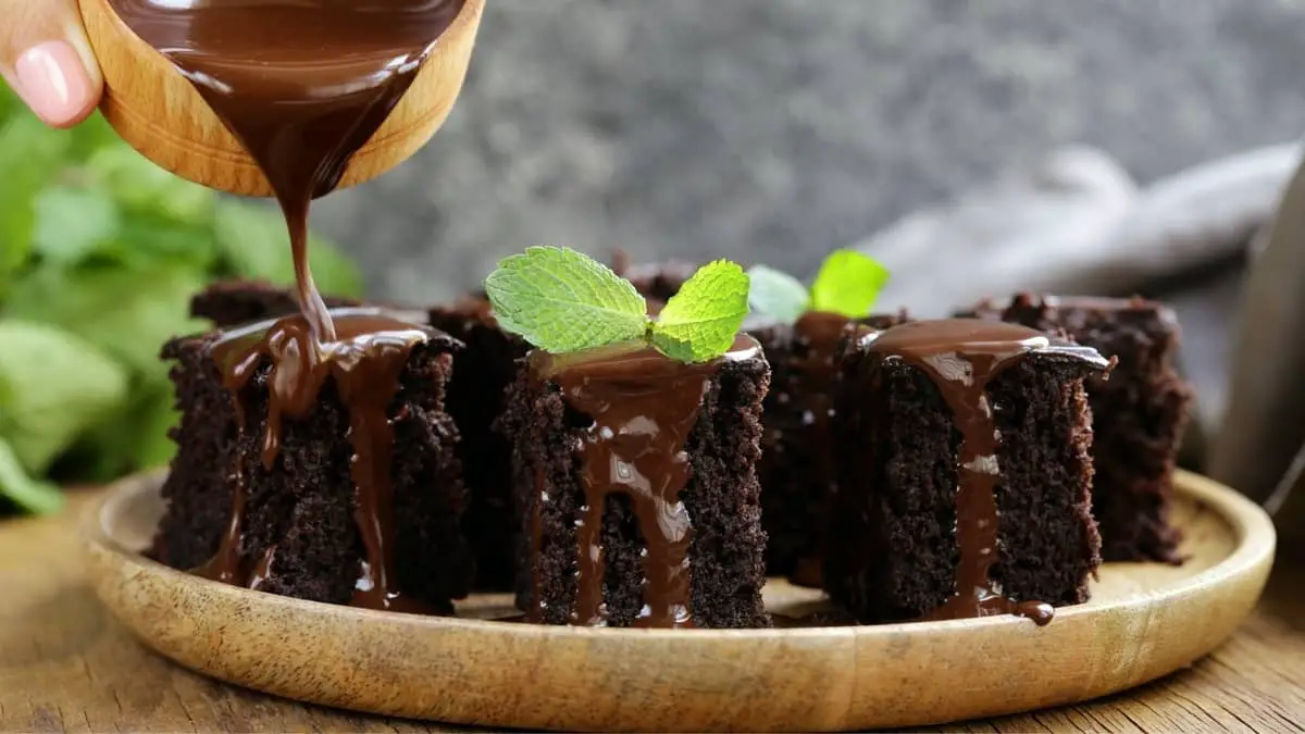 Delicious Duncan Hines Chocolate Mayonnaise Cake