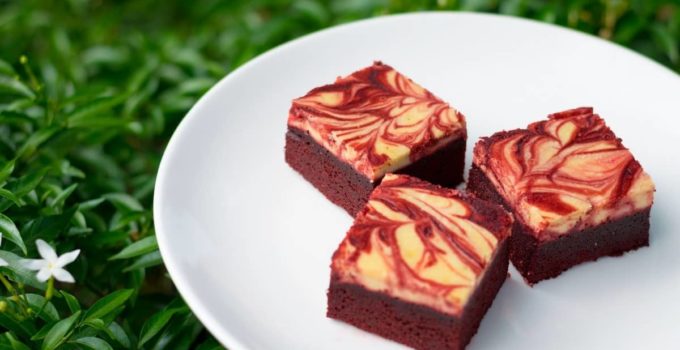 red velvet cheesecake bars with cake mix