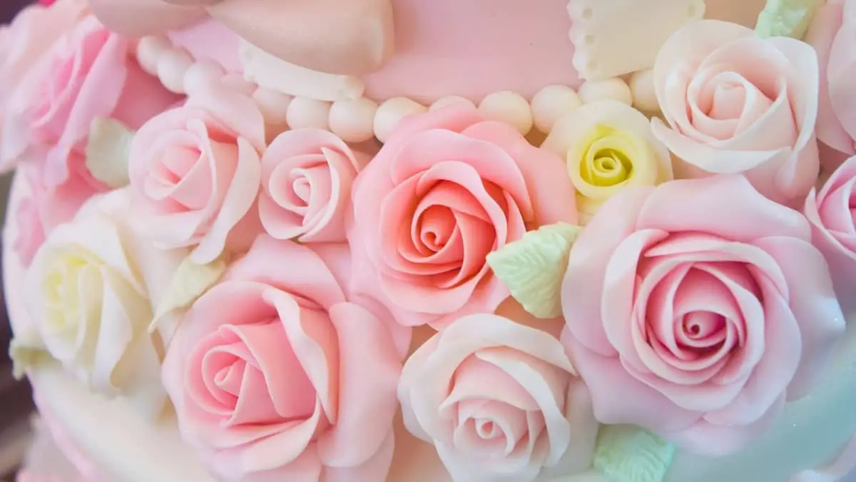 How To Make Flowers Out Of Fondant