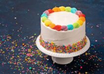 How To Put Sprinkles On The Side Of A Cake - 3 Easy Ways