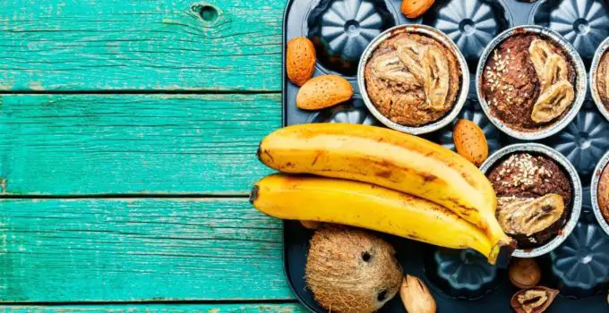 Substitute For Banana In Baking and How To Use It Correctly