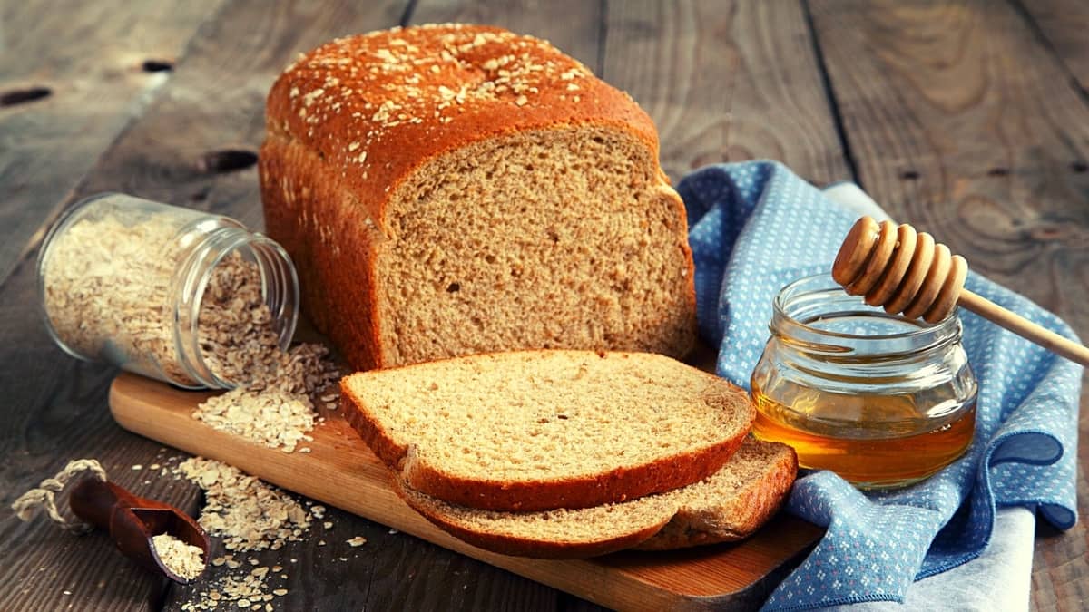 Sustituye la miel por azúcar en el pan