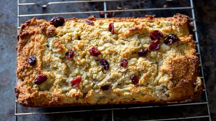 banana and cranberry bread