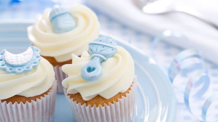 Should you have a cake at a baby shower
