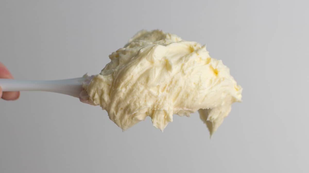 How To Store Buttercream? - Easy Guide to Avoid Dry Frosting