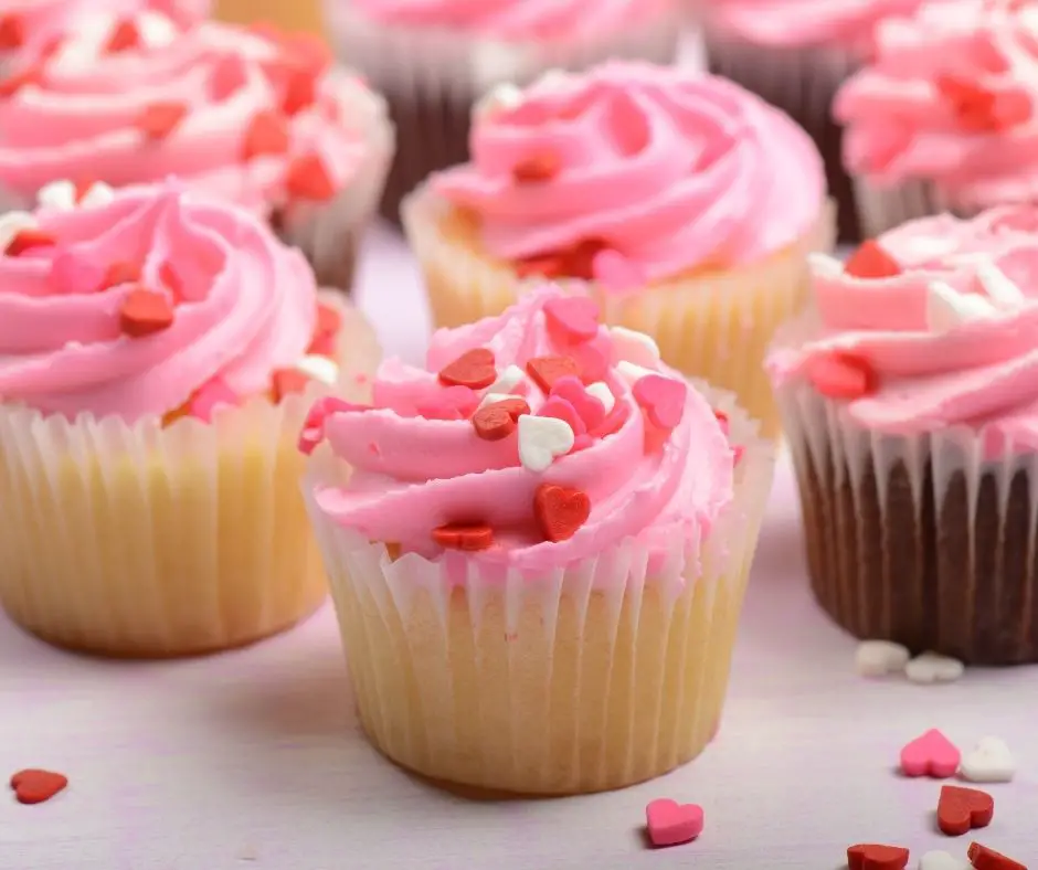 How To Make Dusty Pink Icing? - Cake Decorist