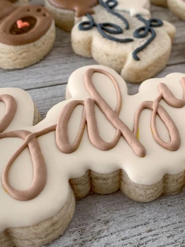 3 Techniques You Can Use To Write On Cookies Without Projector