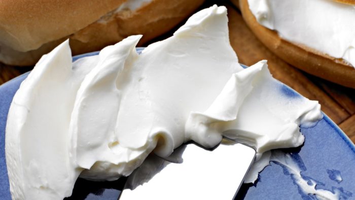 Can you get food poisoning from cream cheese