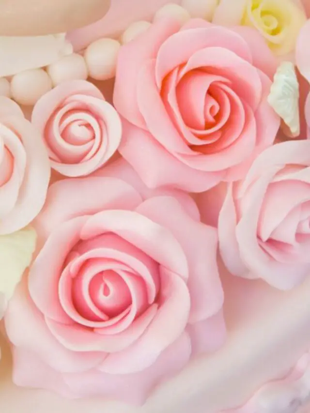 How To Make Roses Out Of Fondant - 2 Easy Realistic Methods