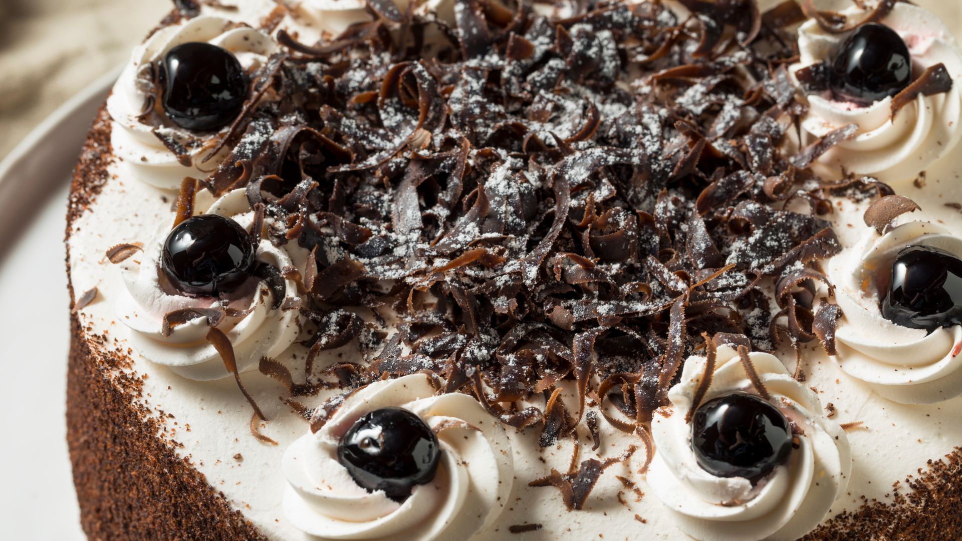 Veldig enkel Duncan Hines Black Forest Layer Cake Under 1 time